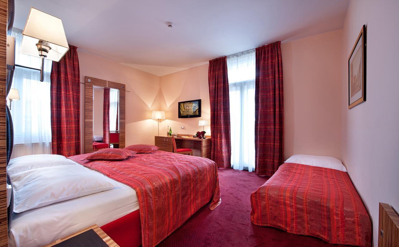 Ea Sonata 4* Praga