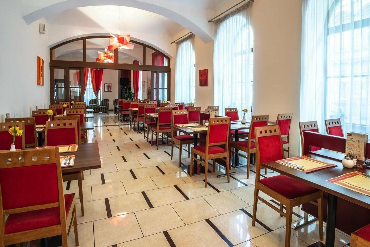 Ea Sonata 4* Praga